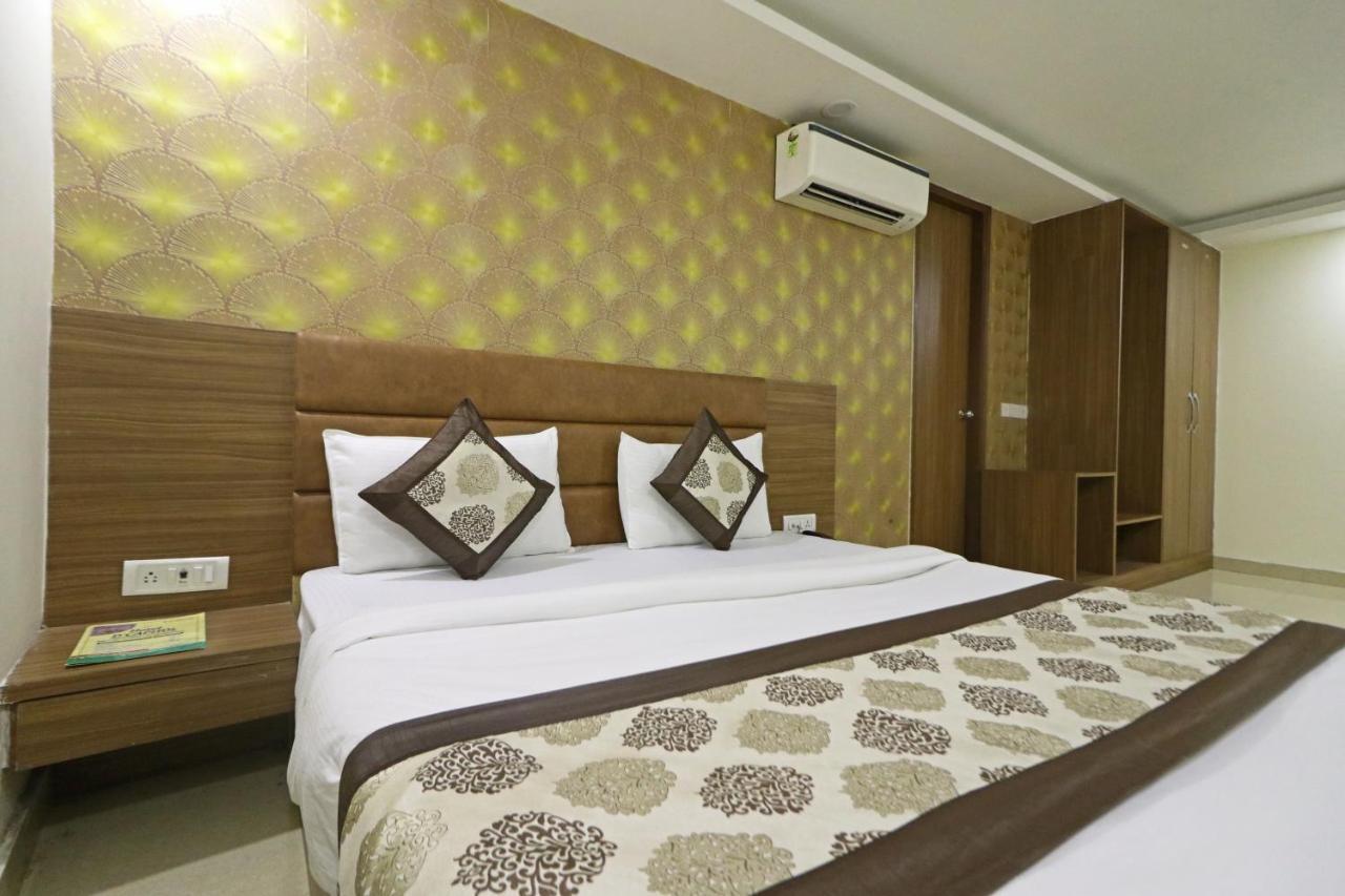 Hotel D'Capitol - Delhi Airport Nové Dillí Exteriér fotografie