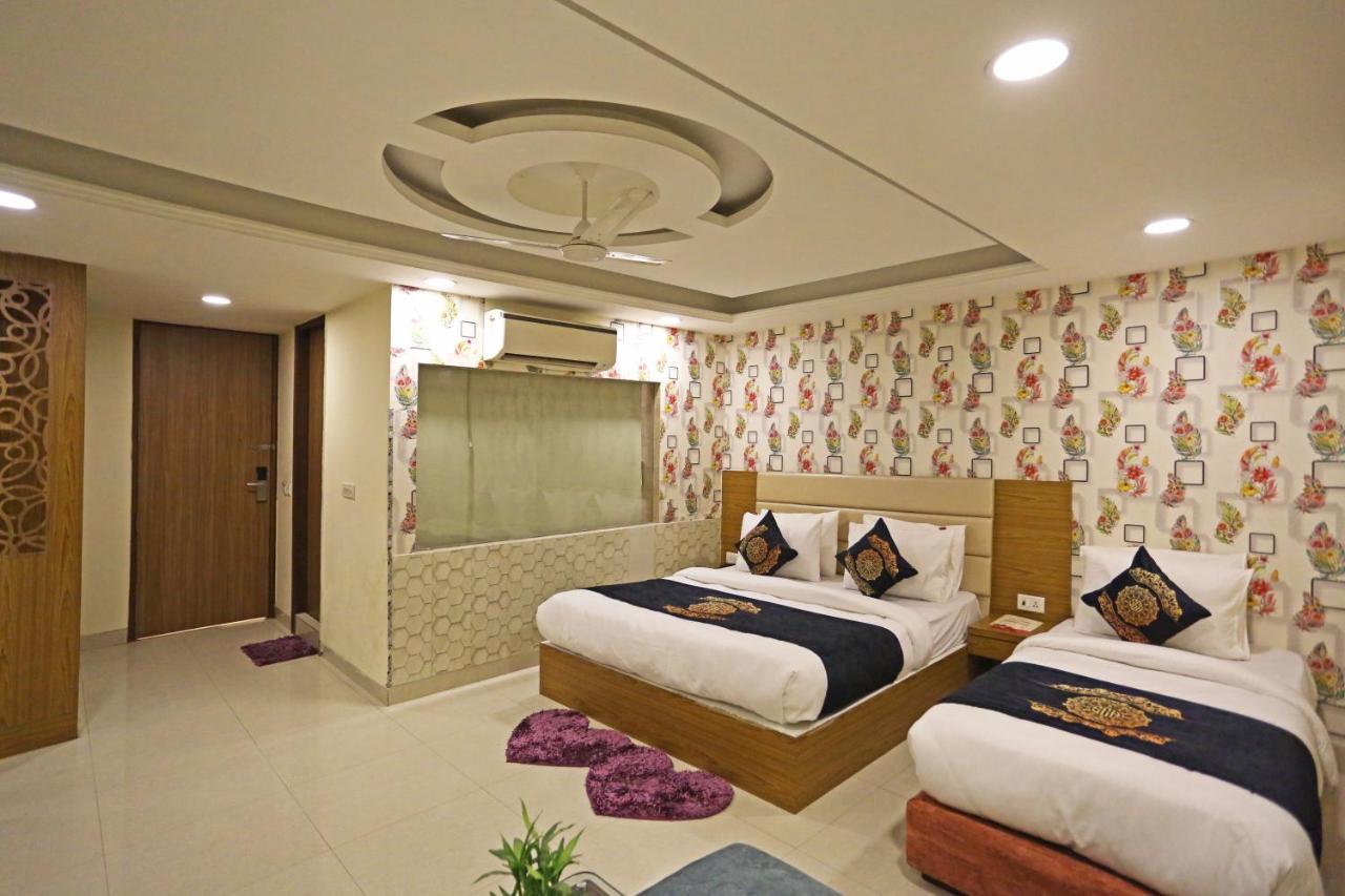 Hotel D'Capitol - Delhi Airport Nové Dillí Exteriér fotografie