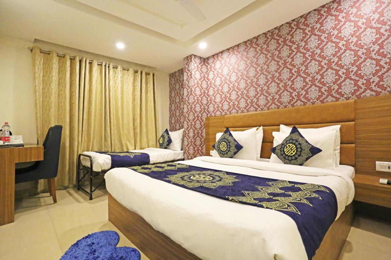 Hotel D'Capitol - Delhi Airport Nové Dillí Exteriér fotografie