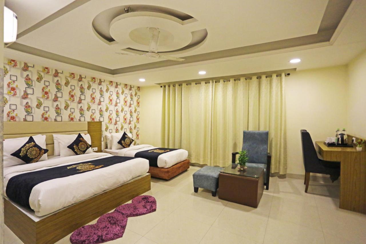 Hotel D'Capitol - Delhi Airport Nové Dillí Exteriér fotografie